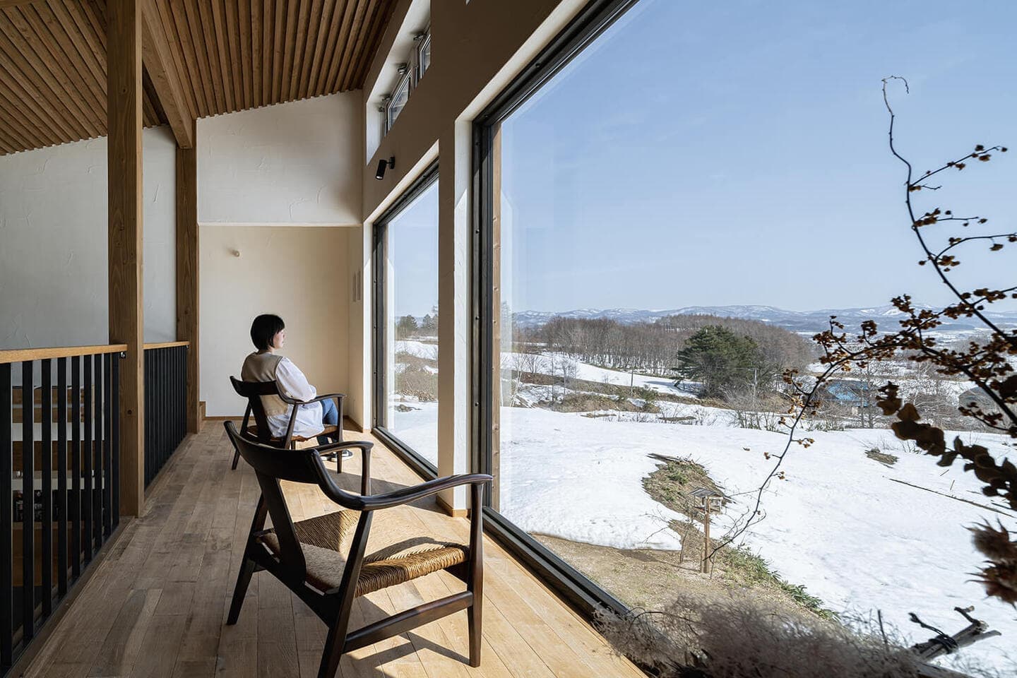 HOUSE&HOUSE｜空知の借景レストラン・サメオト〈栗山〉