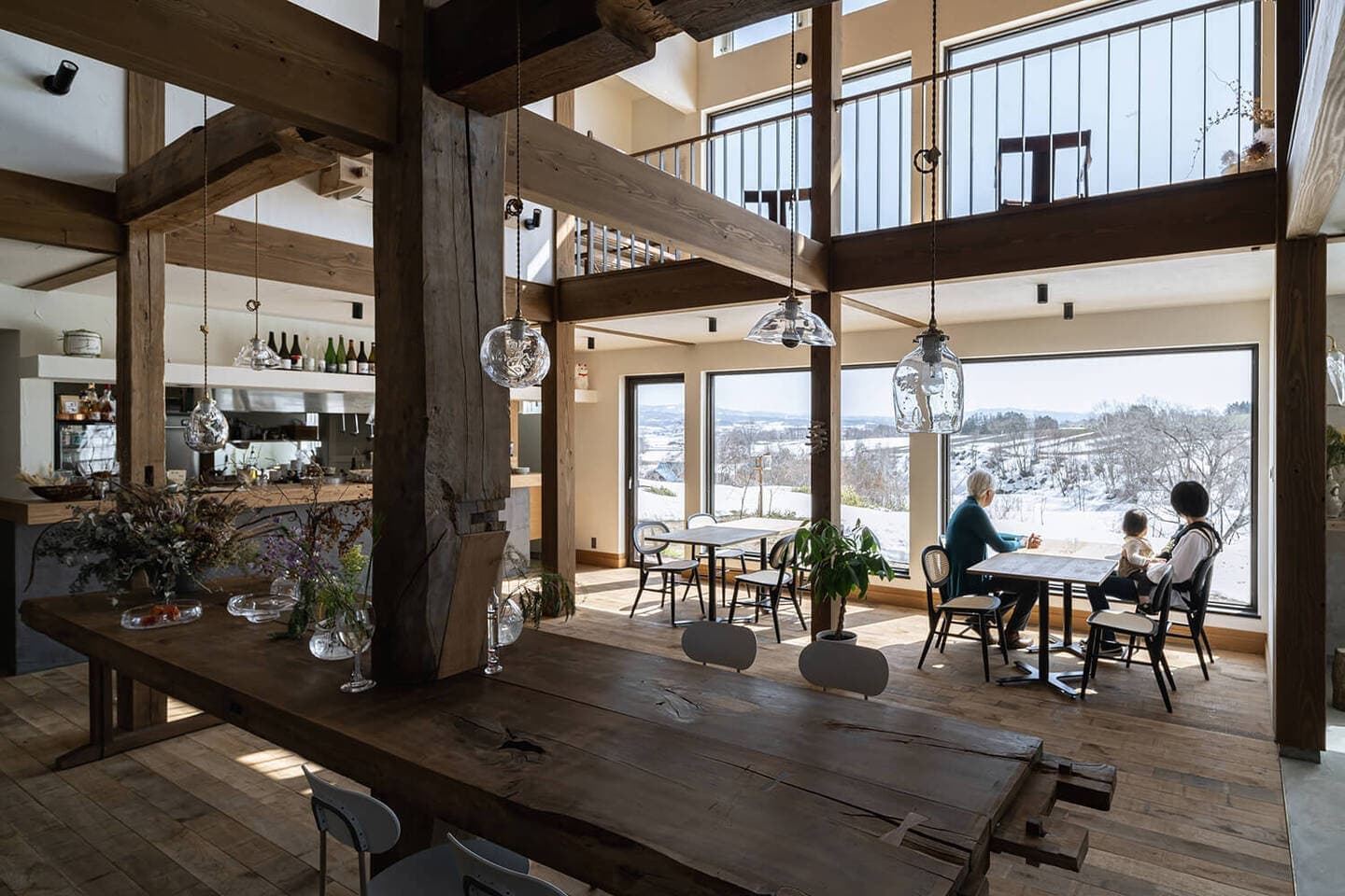 HOUSE&HOUSE｜空知の借景レストラン・サメオト〈栗山〉